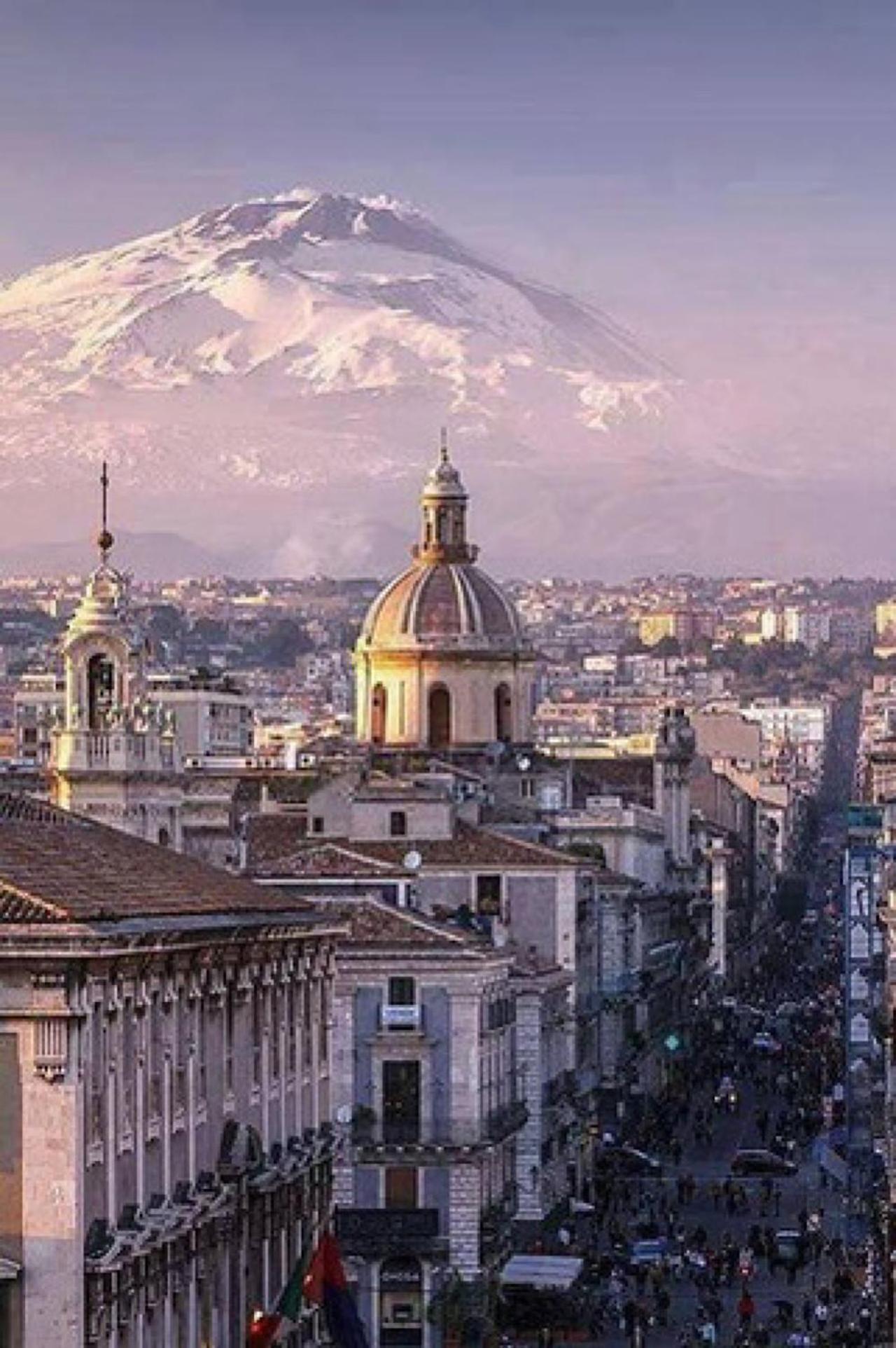 Dimora Sicula Guest House Aeroporto di Catania Fontana Rossa Esterno foto